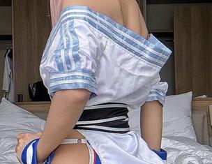 在Umeko J的私拍合集里，白贝妮丝邀你畅游零号领域